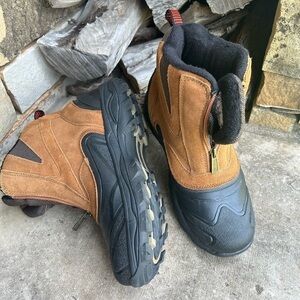 Khombu mens Otis front zip up brown & black waterproof boots Sz-9M. B